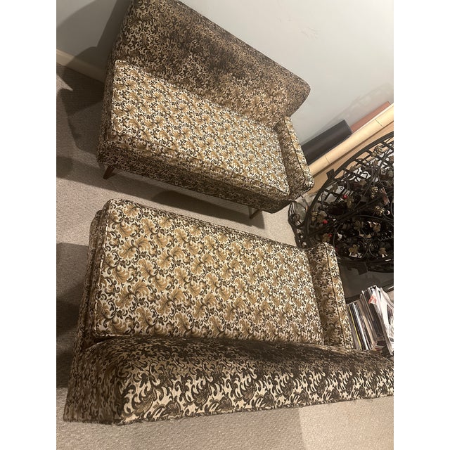Vintage 1960s Mid-Century Modern American modular sectional sofa featuring its original damask upholstery in an elegant...