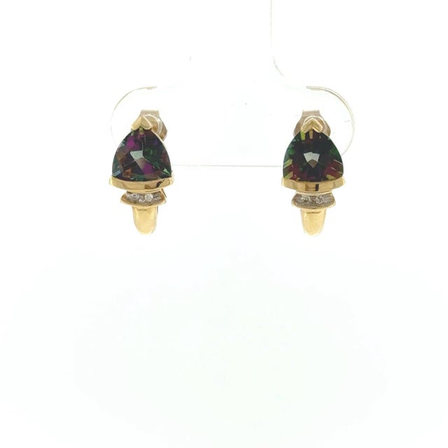 Transitional 10k Yellow Gold Trilliant Synthetic Alexandrite & Diamond Pendant and Earring Set, 3 Pieces For Sale - Image 3 of 5