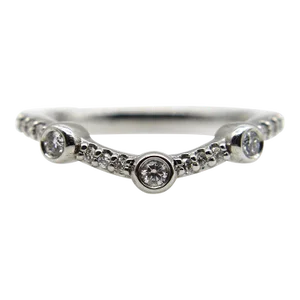 14k White Gold Diamond Curved Band Size 7.25