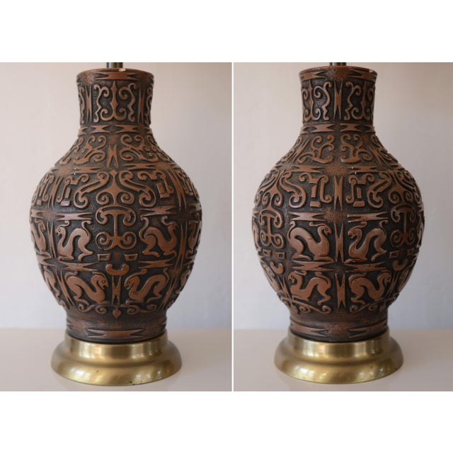 1950s 1950s Mid Century Hollywood Regency Ceramic Sgraffito Primitive Art Lamps - A Pair For Sale - Image 5 of 13