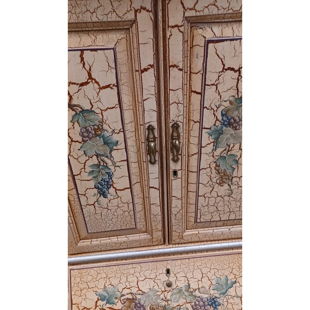 Wood Late 20th Century Jasper Furniture Company Handpainted Standing Jewelry Cabinet With Crackle Finish For Sale - Image 7 of 8