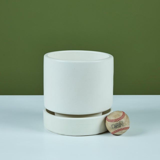 Mid-Century Modern Pro/Artisan Off White Planter for Architectural Pottery For Sale - Image 3 of 12