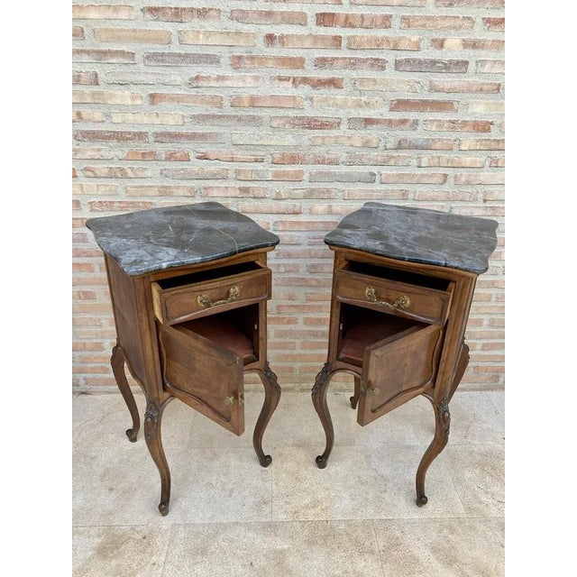 Louis XV Style Walnut Nightstands with Marble Top, 1930s, Set of 2 For Sale - Image 6 of 13