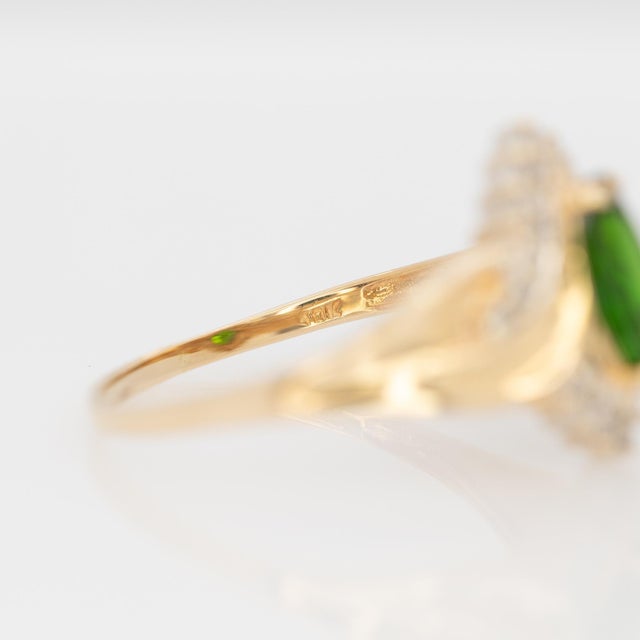 Green 1.1Ct Chrome Diopside Ring With Natural Diamonds Accents: Solid 10k Gold, 10x8mm For Sale - Image 8 of 8