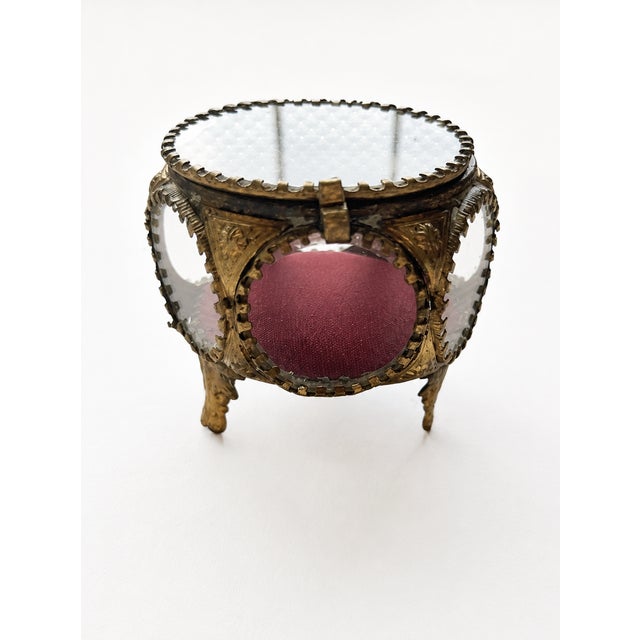 Gold Antique Belle Époque French Brass and Bevelled Glass Jewelry Box, 1890s For Sale - Image 8 of 8
