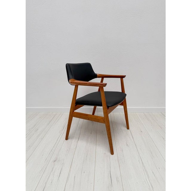 Mid-Century Modern Mid-Century Danish Teak Armchair GM11 by Svend Åge Eriksen for Glostrup Møbelfabrik, 1960s For Sale - Image 3 of 8