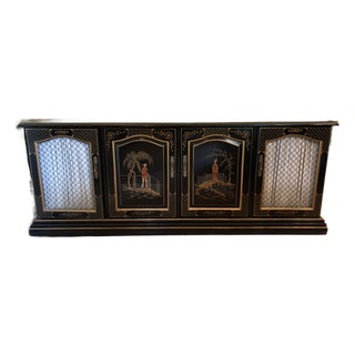 Mid 20th Century Chinoiserie Black Lacquer Buffet Sideboard With Hand-Painted Asian Motif For Sale