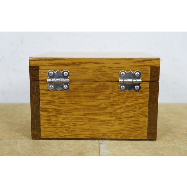 2010s Vintage Walt D Richard Quartered Oak Felt Lined Trinket Keepsake Box 7" For Sale - Image 5 of 13