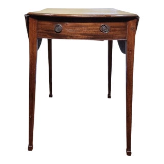 Late 19th Century English Victorian Mahogany Pembroke Table For Sale