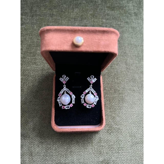 Bochic "Orient" Vintage Pink Sapphire & White Pearls Earrings 18K Gold & Silver For Sale - Image 4 of 18