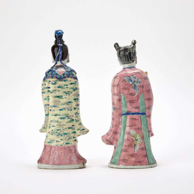Pink 18th-Century Chinese Export Porcelain Figures of Two Immortals For Sale - Image 8 of 13