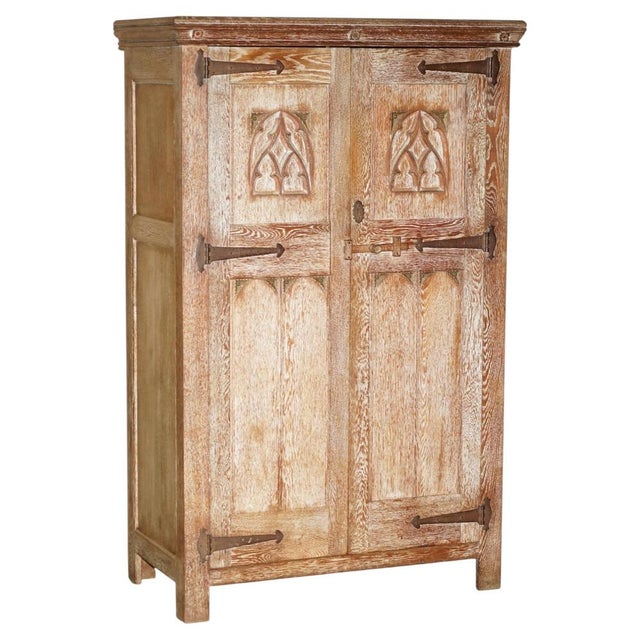 Large Oak Wardrobe from Tudor Furniture, England, 1930s For Sale - Image 16 of 16