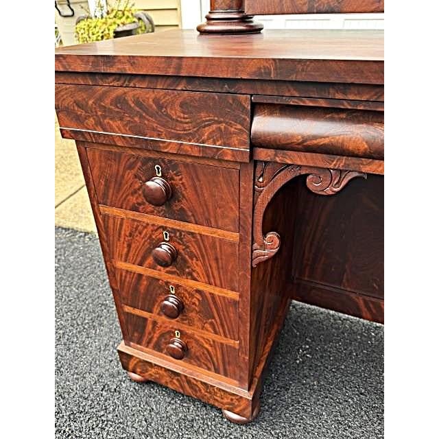Early 19th Century Outstanding Antique Empire Mahogany Mirrored Kneehole Dressing Table or Vanity For Sale - Image 5 of 18