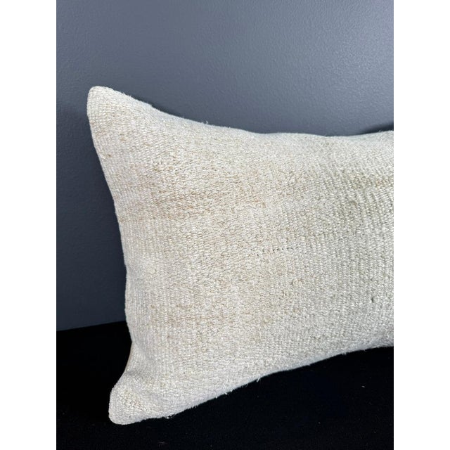 Contemporary Turkish Hemp Pillow Cushion Natural Beige Pillow Cushion Cover 16" x 24" For Sale - Image 3 of 4