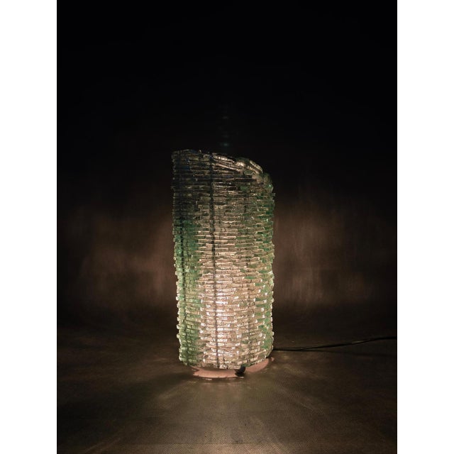 Italian Sculptural Glass Table Lamp in Wire and Glass Construction, 1980s For Sale - Image 9 of 10