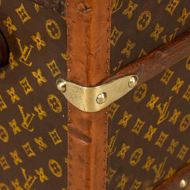 Louis Vuitton 20th Century Louis Vuitton Trunk in Monogram Canvas, France, 1930s For Sale - Image 4 of 18