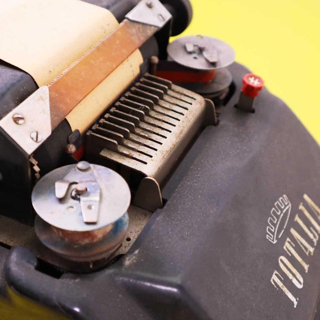Mechanical Calculator from Totalia, 1940s For Sale - Image 9 of 10
