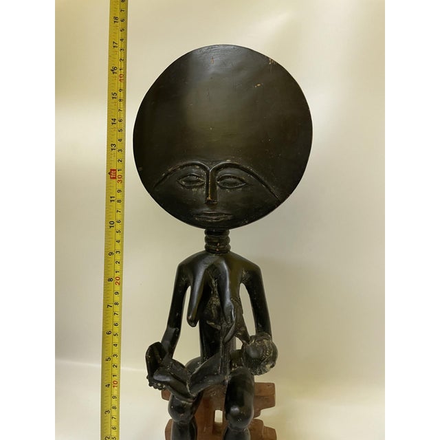 Vintage Large 17.5" Hand-Carved Wood Ashanti Akuaba Figure - Seated Mother & Child For Sale - Image 12 of 12