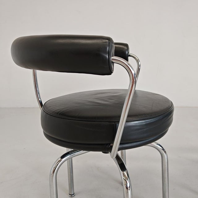 LC7 Swivel Armchairs by Charlotte Perriand for Cassina, 1980s, Set of 2 For Sale - Image 12 of 18