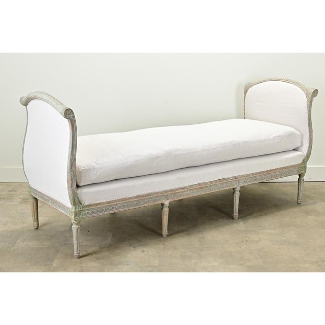 Swedish Gustavian 18th Century Large Painted Daybed For Sale - Image 11 of 12