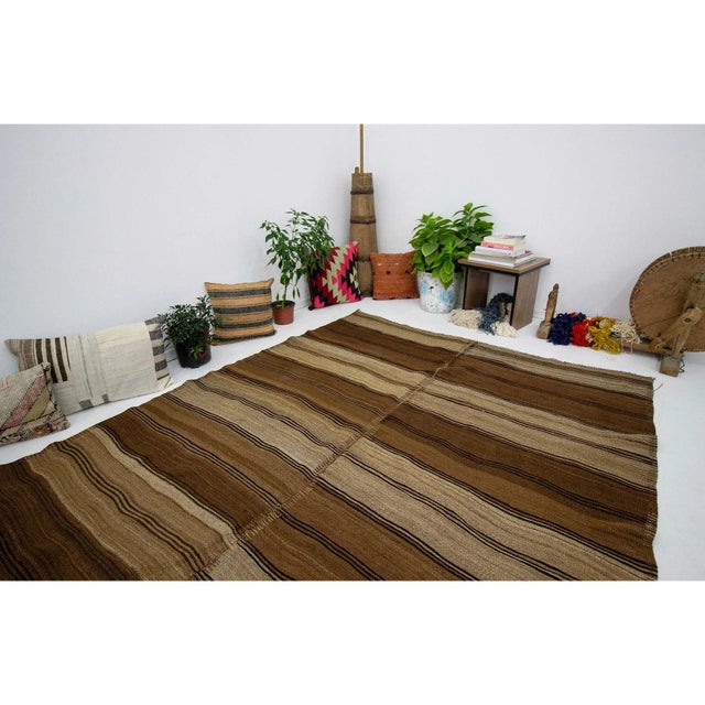1960s Vintage Striped Brown Natural Kilim Rug- 6′ × 8′4″ For Sale In Los Angeles - Image 6 of 7
