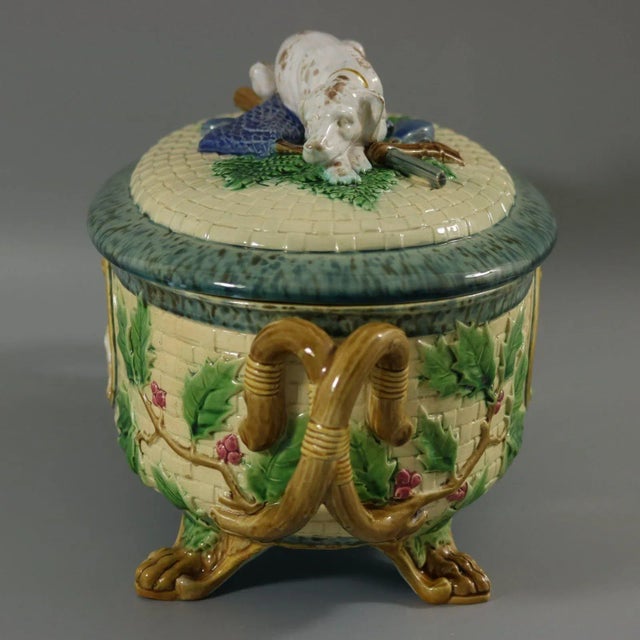 Green Festive Victorian Minton Majolica Game Pie Dish With Gun Dog For Sale - Image 8 of 12