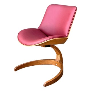 Vintage Wood and Vinyl Cantilever Chair After George Mulhauser For Sale