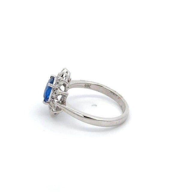 18k White Gold Cushion Cut Sapphire and Halo Diamond Flower Shape Ring Size 7 (All Sizes Available) For Sale - Image 4 of 8