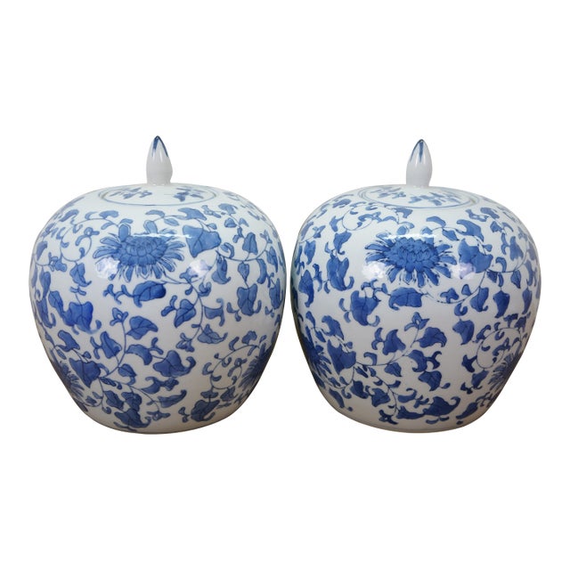 Pair of Chinese Blue White Porcelain Chrysanthemum Ginger Jars Mantle Urns 9" For Sale