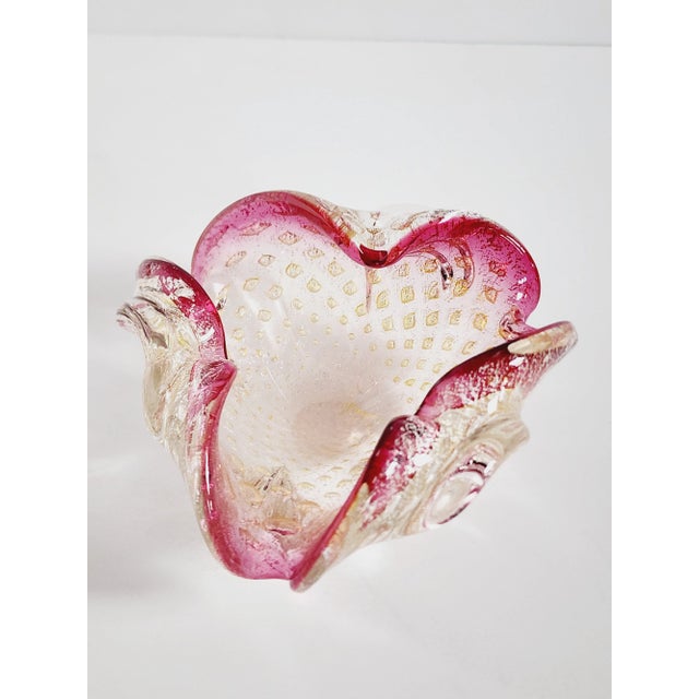 Vintage Bullicante Murano bowl or ashtray with pink ruffled edges, controlled bubbles and speckles of gold and silver. The...