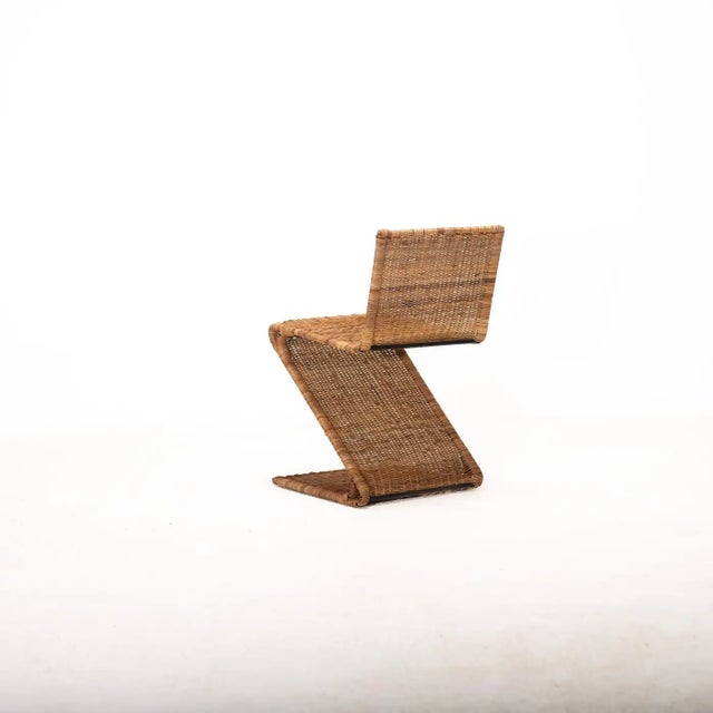Shaped Oddity Zigzag Chair: Handwoven Rattan & Steel, Modern Design For Sale - Image 6 of 7