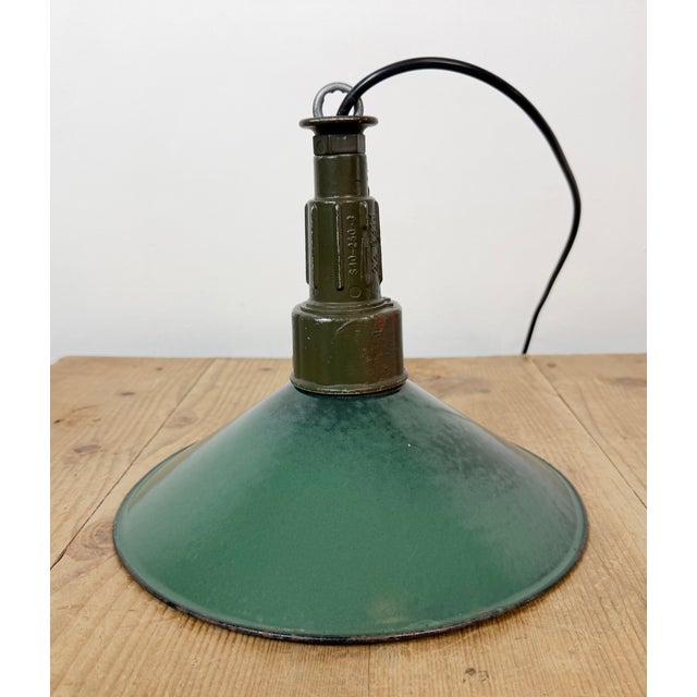 Industrial Green Enamel Military Pendant Lamp with Cast Aluminium Top, 1960s For Sale - Image 16 of 18
