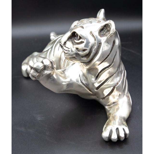 D’Argenta Silver-Plated Tiger Cubs – Ricardo del Rio – Set of Two About the Maker D’Argenta is a distinguished Mexican...