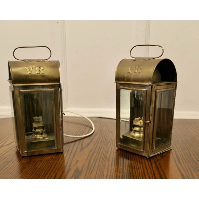 Large Wall Lanterns in Brass, Set of 2 For Sale - Image 3 of 10
