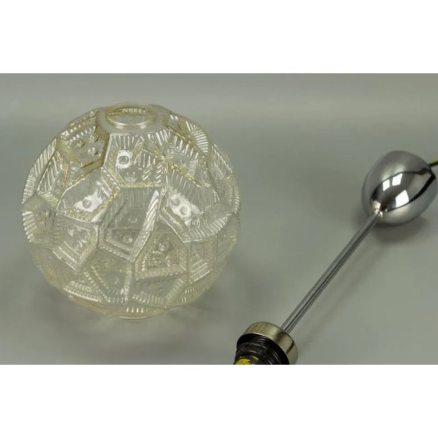 Mid-Century Modern Glass & Chrome Pendant Light For Sale - Image 15 of 18