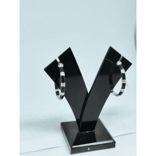 18k Gold Diamond 0.74ct Stud Earrings, Timeless Elegance For Sale - Image 4 of 8