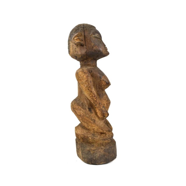Early 20th Century Yoruba Kneeling Figure Nigeria For Sale - Image 4 of 7