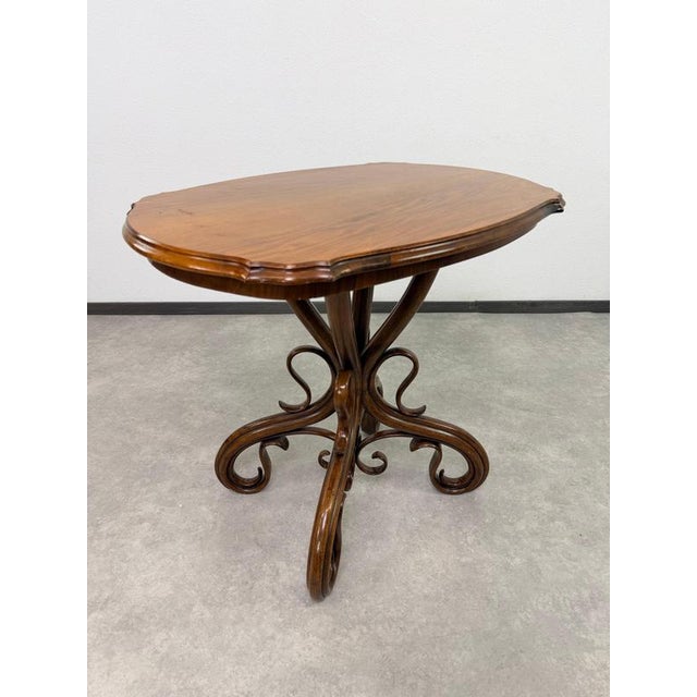 Antique Model No. 1 Salon Table from Gebrüder Thonet, 1890s For Sale - Image 6 of 12