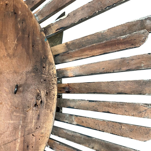 Monumental Spanish Colonial Giltwood Sunburst Reliquary Cross, New Mexico 1700s For Sale - Image 10 of 14