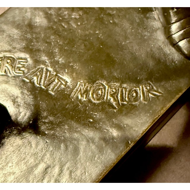 Late 19th Century Émile Picault French Bronze Warrior Sculpture “Vincere Aut Mori” For Sale - Image 13 of 13