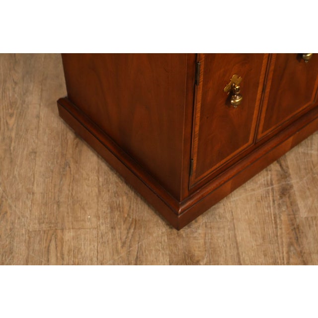 Henredon 18th Century Portfolio Georgian Style Walnut Server For Sale - Image 17 of 18