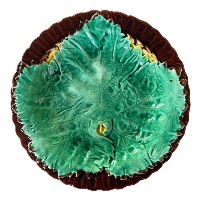 19th Century English Majolica Begonia Leaf Plate For Sale