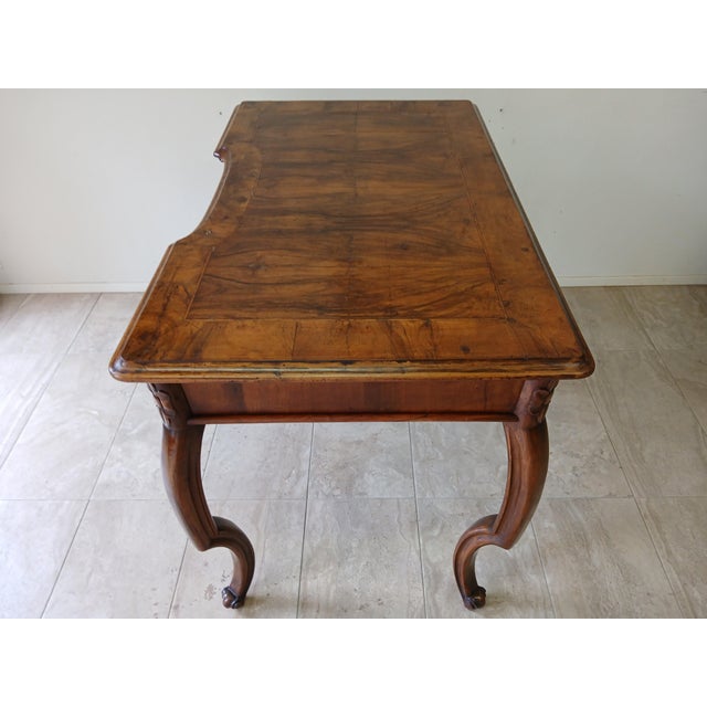 Antique Desk in Walnut, 1800s For Sale - Image 17 of 18