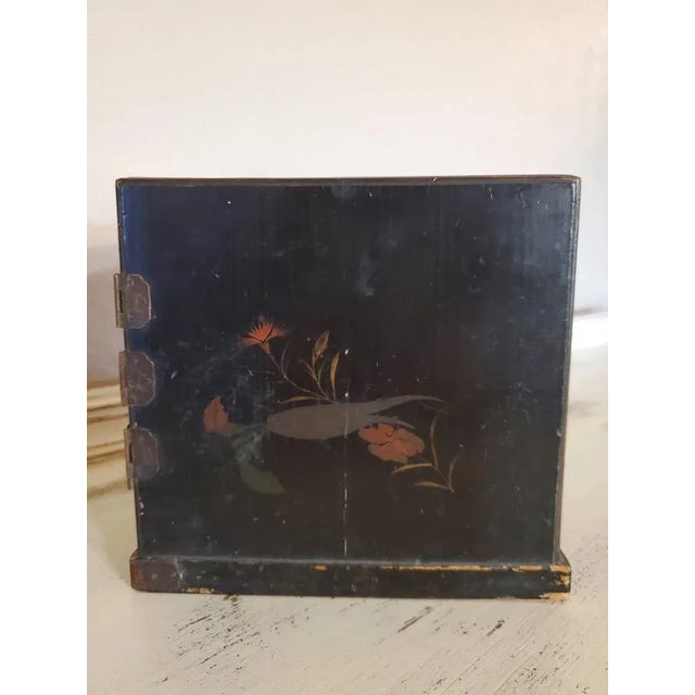 Antique Japanese Export Victorian Era Black Lacquered Wooden Jewelry Box Small Tabletop Cabinet With Photograph For Sale In Dallas - Image 6 of 11