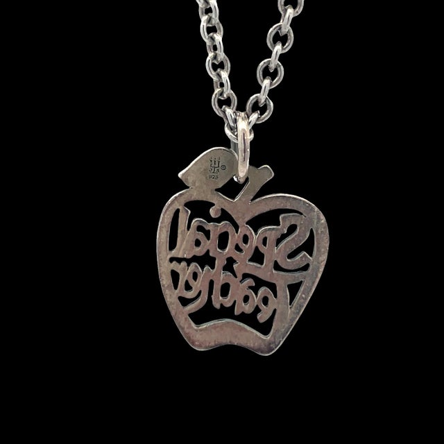 Mid 20th Century James Avery S925 Rolo Apple Pendant Necklace For Sale In New York - Image 6 of 8