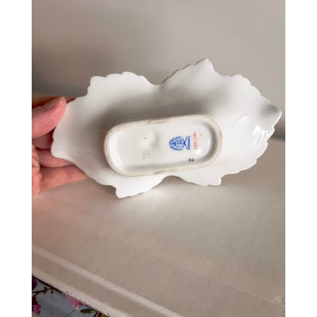 Ceramic Herend Queen Victoria Hand-Painted Butterfly Dish, Hungary, Mid-20th Century For Sale - Image 7 of 8