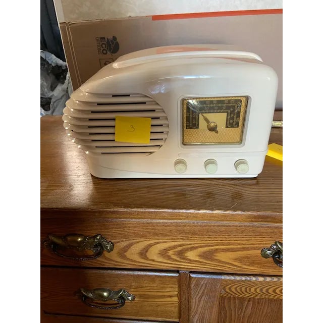 American Late 20th Century Radios - Set of 5 For Sale - Image 3 of 13