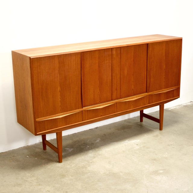 Mid-Century Modern Sejling Skabe Tall Sideboard / Highboard Designed by e.w. Bach For Sale - Image 3 of 17