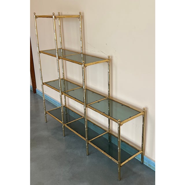 Mid-Century Modern Faux Bamboo Brass Etagere With Stair Form and Smoked Glass For Sale In Miami - Image 6 of 12