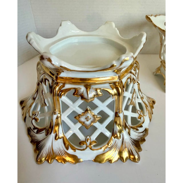 Pair of French Old Paris Style Reticulated Porcelain Jardinieres With Parcel Gilt Decoration For Sale - Image 9 of 12
